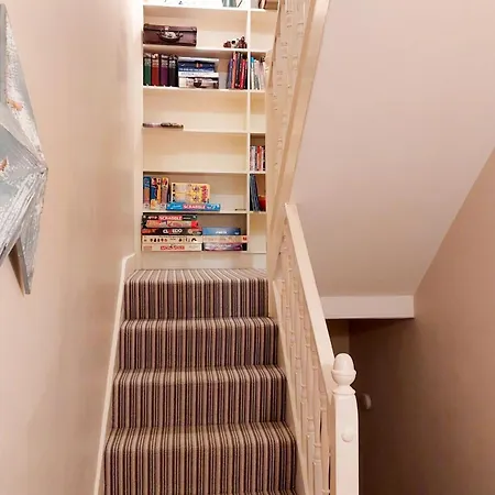 بيت للعطل Harker House ويتبي